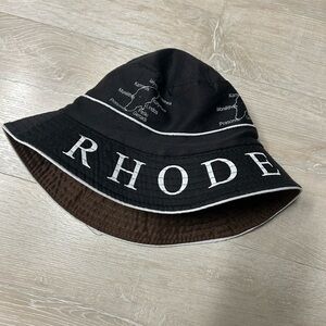 RHODES Black and Brown reversible Bucket Hat